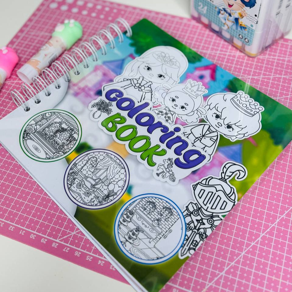 Toca Princess & Prince Coloring Book – 6 Scenes, 12 Pages to Color + 3 Pages of Toca Characters, Outfits & Accessories