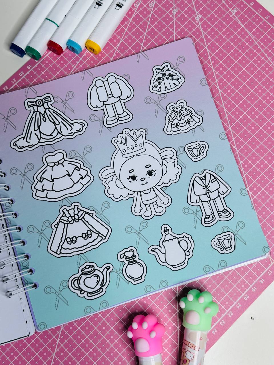 Toca Princess & Prince Coloring Book – 6 Scenes, 12 Pages to Color + 3 Pages of Toca Characters, Outfits & Accessories